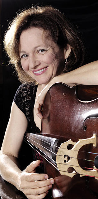 Johanne Perron Headshot